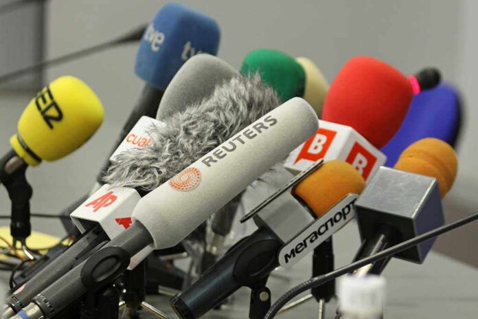 Kyiv,,Ukraine,-,December,8.,2009:,Microphones,On,A,Table A collection of various microphones arranged for a press conference